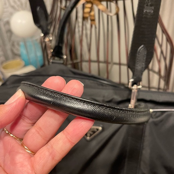 Prada Travel bag with shoulder strap - Picture 4 of 10